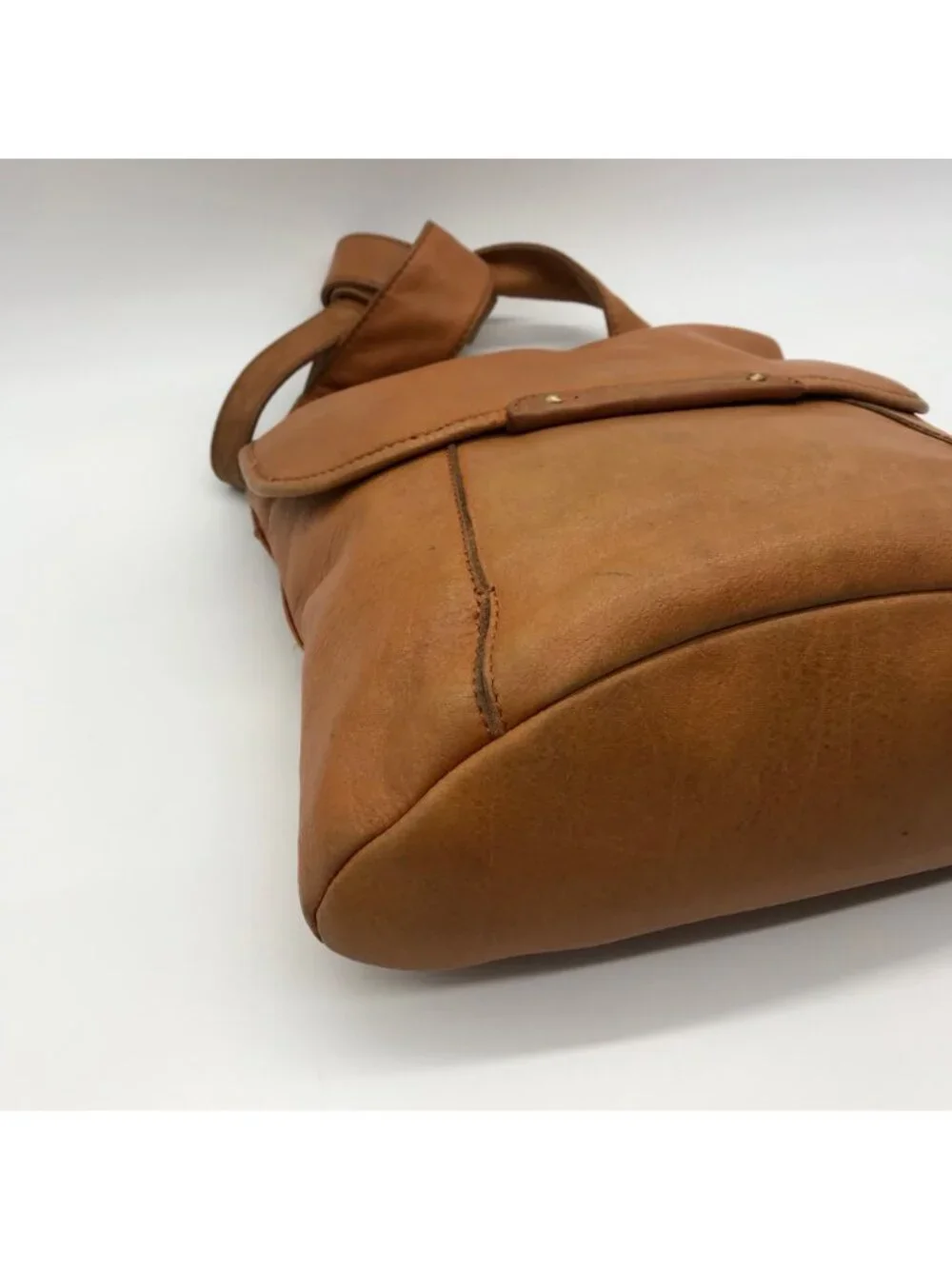 Hobo Vintage-Style Tan Pebbled Leather Convertible Hobo Bag
